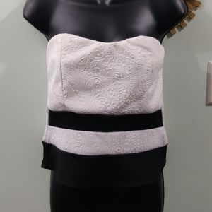 Arancia NWOT White & Black brocade strapless top